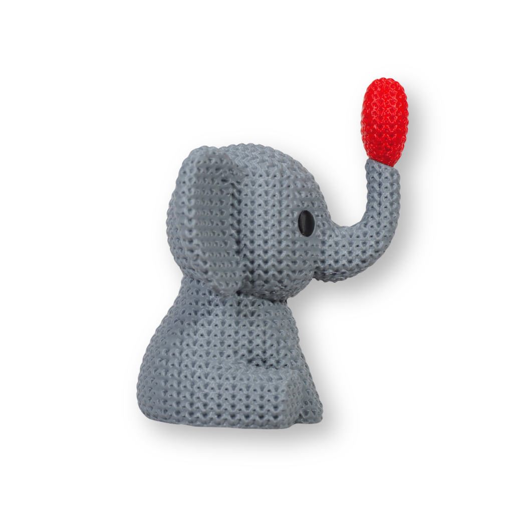 Elefant „Ellie“ im Strick-Look
